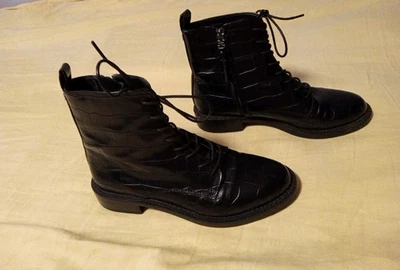 Botas de combate Sam Edelman para mujer negras cocodrilo en relieve Nina con cordones talla 7 Foto 1 de 4