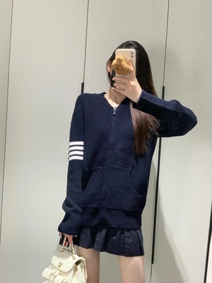 Cárdigan Thom Browne Hombre/Mujer Cuello en V Tejido Otoño Invierno Nueva Chaqueta Informal Foto 1 de 4