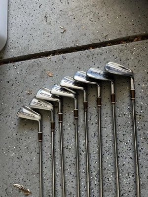 Juego de hierro Jack Nicklaus Golden Bear 3-PW Foto 1 de 4