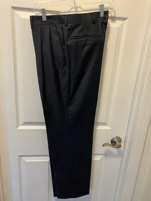 Pantalones de vestir Santorini Luxury Serge para hombre 31/32 lana plisada sin puños azul marino Foto 1 de 4