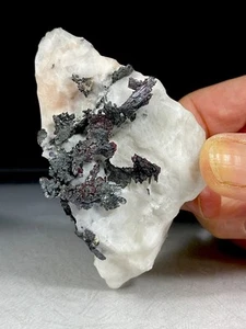 Rocas SS - Proustita, plata, calcita (mina Bouismas, Bou Azzer, Marruecos) 155 g - Imagen 1 de 9