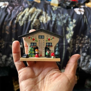 Casa meteorológica vintage Trenkle Selva Negra con termómetro multicolor - Imagen 1 de 6