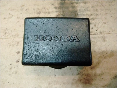 Cubierta de manillar Honda V65 Sabre Magna VF1000 embellecedor tablero emblema Foto 1 de 4