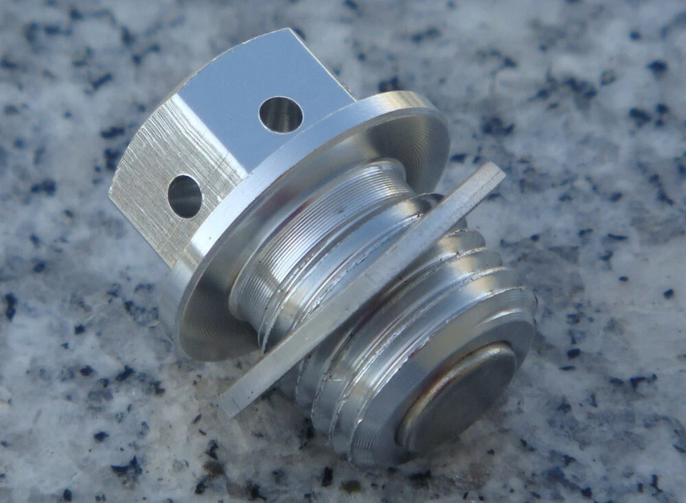 Yamaha YZF R6 R1 V-Star Street Offroad ATV Quad MAGNETIC OIL DRAIN PLUG - Image 1 of 1