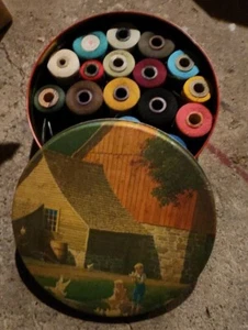 Vintage large Tin Filled with thread, sewing, multiple colors - Picture 1 of 8