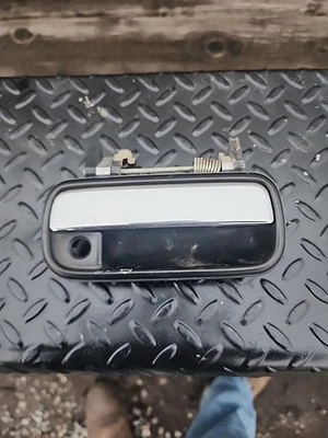 Manija de puerta cromada lateral del pasajero OEM para camioneta Toyota 1989-1995 Foto 1 de 2