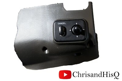 Moldura de acabamento de concha de coluna de direção inferior Infiniti Q45 (Y33 / FGY33) - Imagem 1 de 4