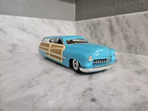 Hot Wheels 1950 Custom Merc Woodie Wagon: 1/18 Scale: With Surfboard - Picture 1 of 9