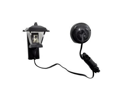 Casa Delle Bambole Moderno Nero Giardino Luce Miniatura Batteria Lampade LED - Immagine 1 di 4