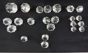 Set di 23 antichi gioielli ottagonali in cristallo-prismi. da 16 a 43 mm. PR-017 - Foto 1 di 19