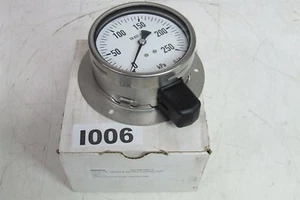 WIKA GAUGE 250KPA 68000016 212.20.100 R 3/8 ISO7 Lower Mount Flange Stainless St - Picture 1 of 5