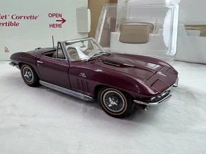 1/24  DANBURY MINT 1965 CHEVY CORVETTE BURGUNDY - Picture 1 of 10