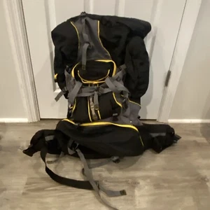 Jansport Rockies 80 Internal Frame Hiking Backpack VERY LARGE & LOTS OF POCKETS - Picture 1 of 11