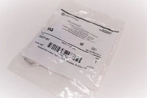 Allen Bradley 800T-N1 Zubehör Schließknopf grau - Bild 1 von 4