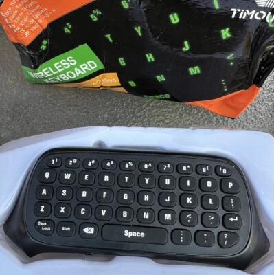 Teclado inalámbrico (controlador Microsoft Xbox One) ChatPad TYX-587 NUEVO SIN CAJA Foto 1 de 4