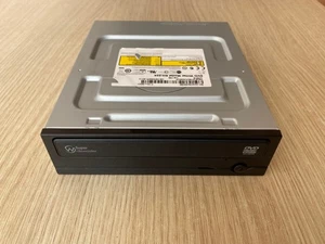 Samsung SH-224DB/BEBE 24x SATA DVD±RW 5.25" Dual Layer Internal DVD Burner Black - Picture 1 of 3