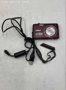 Nikon Coolpix Purple 14MP Touch Screen Wide 5x Zoom Digital Camera - Picture 1 of 6