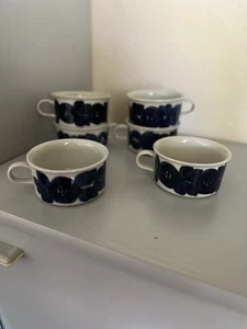 6 tazas de café cortas Arabia Finland azul anémona de Ulla Procope MCM Flower - Imagen 1 de 4