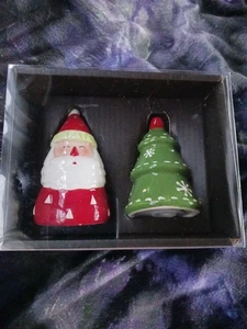 Tabletops Gallery "Joyful Christmas" Santa & Xmas Tree Salt & Pepper Shakers NIB - Picture 1 of 6