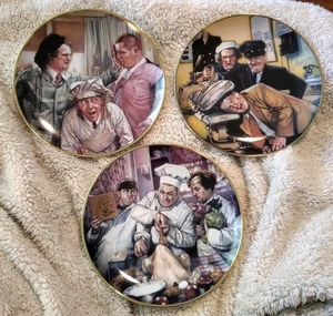 9 Limited Edition Three Stooges 8” Collectors Plates Gold Trim. - Picture 1 of 6