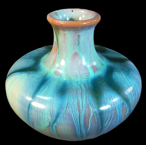 UNUSUAL PILKINGTON FIRST PERIOD TURQUOISE TRAILED & VEINED VASE - c. 1903 - Picture 1 of 13