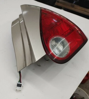 2004-2008 NISSAN MAXIMA PASSENGER SIDE QUARTER RIGHT REAR BRAKE TAIL LIGHT OEM - Image 1 of 4