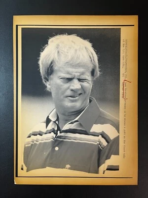 Jack Nicklaus 1990 pierde un putt en el primer agujero en el abierto de Estados Unidos tipo 3 foto 8x11 Foto 1 de 2