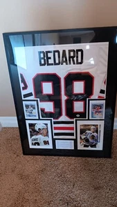 FRAMED CONNOR BEDARD SIGNED JERSEY CHICAGO BLACKHAWKS WITH (ACA) COA - Picture 1 of 11