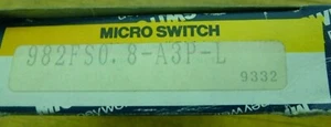 HONEYWELL MICRO SWITCH 982FS0.8-A3P-L MINIATURE PROXIMITY SENSOR - Picture 1 of 2