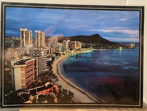 Postal vintage cromada Waikiki y cabeza de diamante HI Honolulu County Hawaii 1982 - Imagen 1 de 2