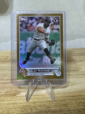 2022 Topps Update Heliot Ramos US154 RC Gold Foil | San Francisco Giants - Image 1 of 2