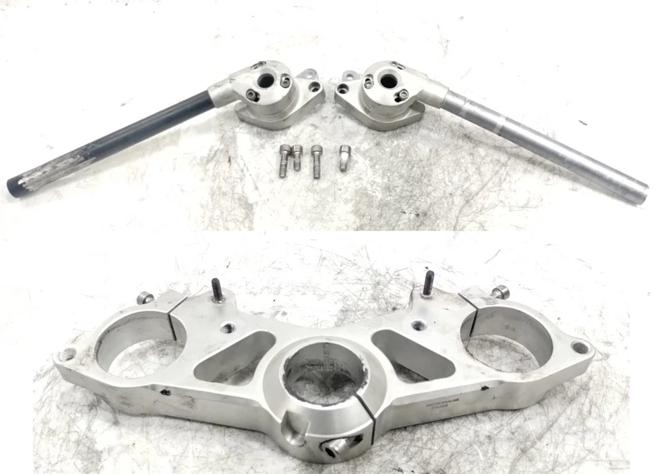 06 Ducati Monster S2R 800 RIZOMA Clipe Esquerdo e Direito no Guidão com Top Triplo - Imagem 1 de 4