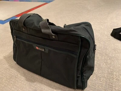 NUEVO Bolso de Hombro Verde Atlántico 10” X 8” X 12” Foto 1 de 3