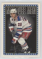 1995-96 Topps O-Pee-Chee Luc Robitaille #379 HOF