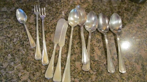 *4 Oneida Hotel Plate 10 PIECES "COLUMBIA" SPOONS, FORKS, KNIVES - Picture 1 of 2
