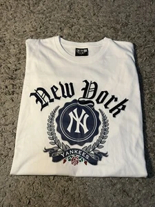 NWT New Era New York Yankees Old English T Shirt MLB Size Large 2025 SAMPLE !? - Picture 1 of 7