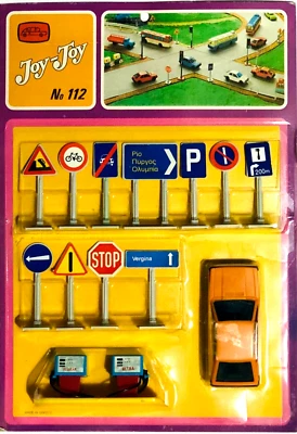 VINTAGE VIDALIS JOY-TOY No112 VW SCIROCCO & ROAD SIGNS GREEK NEW SEALED CARD - Image 1 of 4