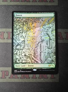 Magic The Gathering Secret Lari Drop Series Foil Forest 690 - Picture 1 of 2