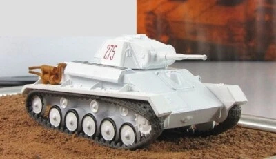 1:72 Soviet light tank in winter camouflage T-70 №51 series "Russian tanks"  - Image 1 of 2
