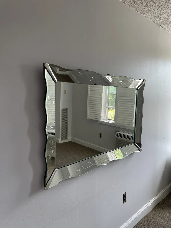 ESPEJO VENECIANO con FESTONEADO GRABADO FLORAL BOARDER ESTILO DECO 60"" X 40""  Foto 1 de 3