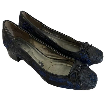 BANDOLINO Shoes PUMPS Navy Sz7   WOMEN'S Bow - Image 1 of 4