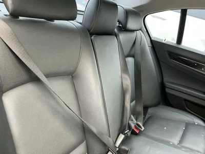 BMW 740I 2013-2015 Passenger Rear Seat Belt Retractor Gray Second Row 834611 - Imagem 1 de 4