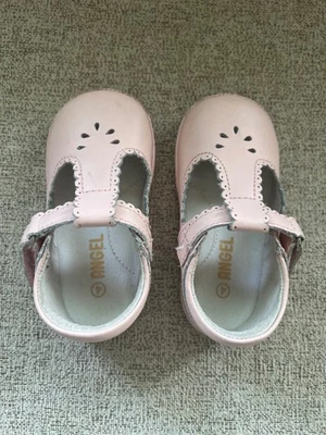Angel Niño Niñas Rosa Zapatos Talla 4 Foto 1 de 4