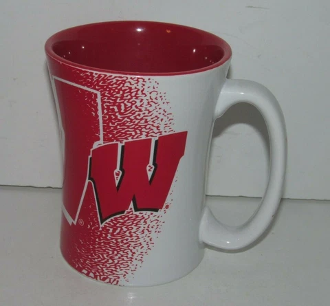 Boelter Brands 2015 WISCONSIN BADGERS "W" Red & White Cup Mug Cover