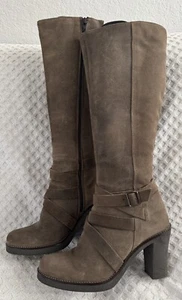 La CANADIENNE Strappy Tall Knee High Heeled Boot Taupe Brown Suede 24376 Size 9M - Picture 1 of 11