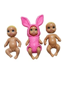 Barbie Skipper Babysitter Inc - 3 Babys, 1 Hasen Outfit - Bild 1 von 5