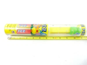 PEZ Candy Dispenser Egg 2012 NOS - Picture 1 of 9