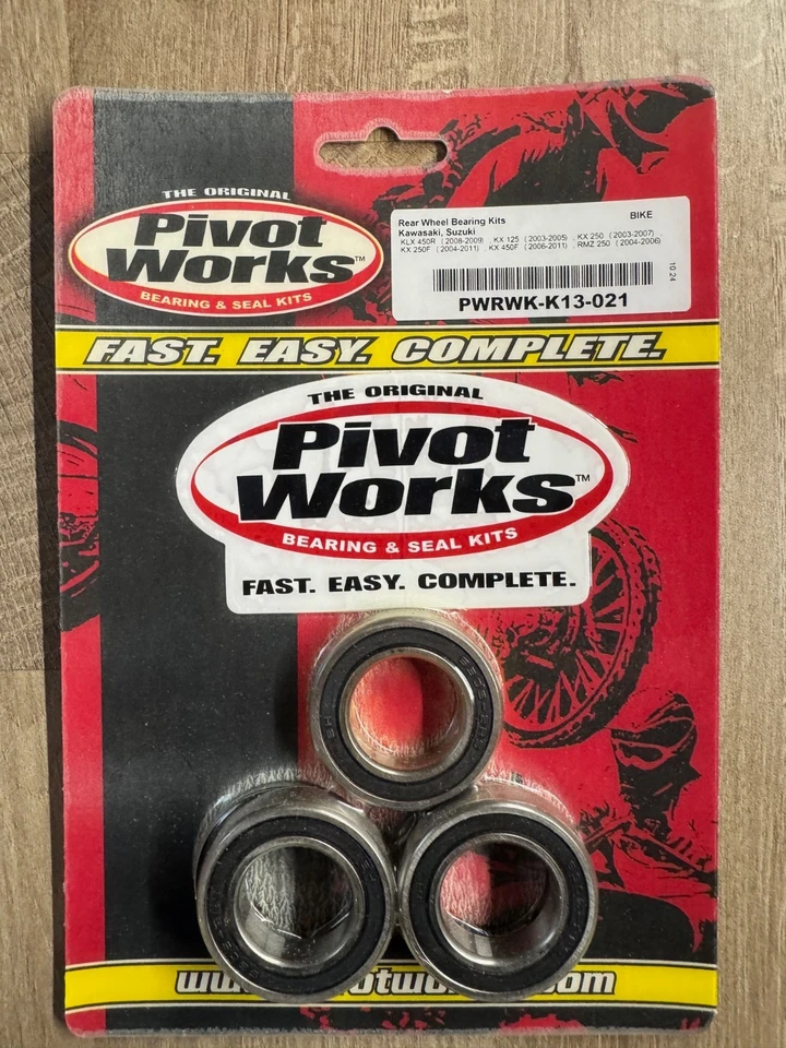 PIVOT WORKS REPLACEMENT WHEEL BEARING/SEAL KIT REAR Kawasaki PWRWK-K13-021 - Image 1 of 1
