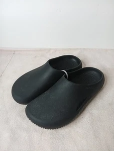 Crocs Mellow Recovery Clog schwarz Herren Unisex Freizeit Lebensstil Sandale M10 W12 TS - Bild 1 von 13