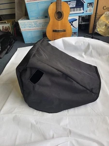 Monitor Lautsprecher gepolsterte Abdeckung robust 56 cm lang x 33 cm breit x 52 cm hinten - Bild 1 von 7